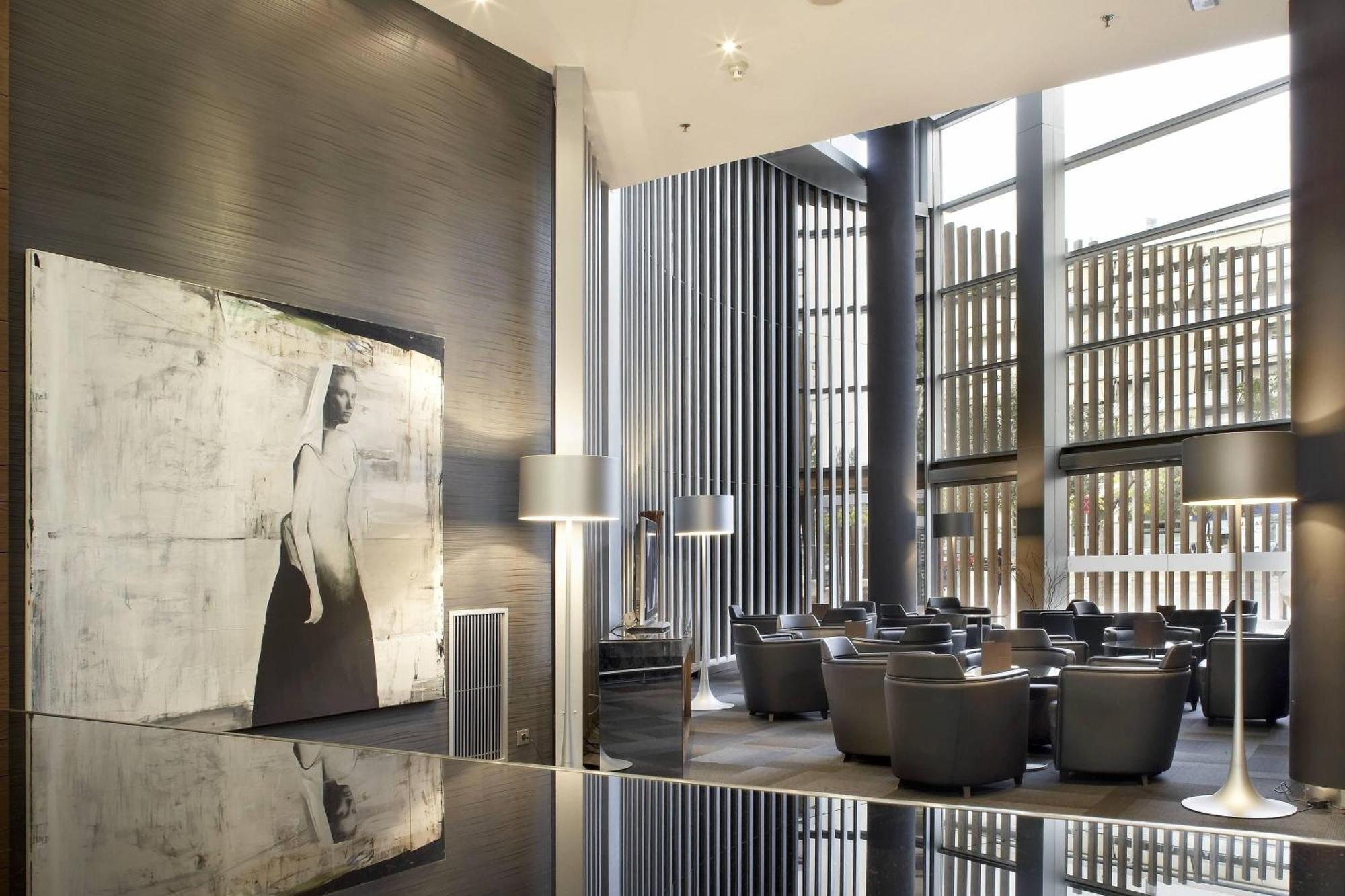 Ac Hotel Som By Marriott L'Hospitalet de Llobregat Bagian luar foto